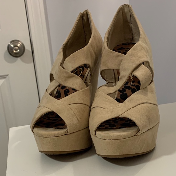 Jessica Simpson Tan Suede Open Toe Wedges - Picture 11 of 11